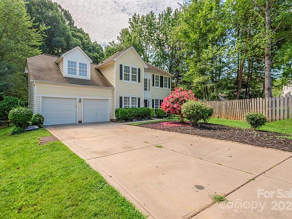 2nd image of 105 Foxtail Dr