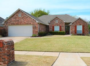 6428 E Forest Ridge Blvd, Broken Arrow, OK 74014