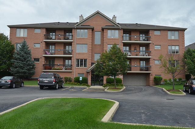 1st image of 6741 S Pointe Dr Unit 1D