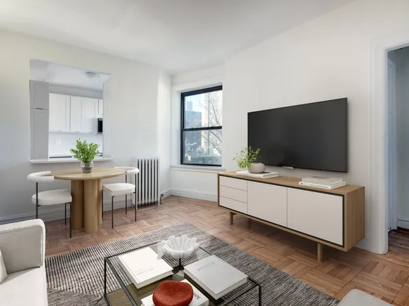 342 West 21st Street image 1 of 8