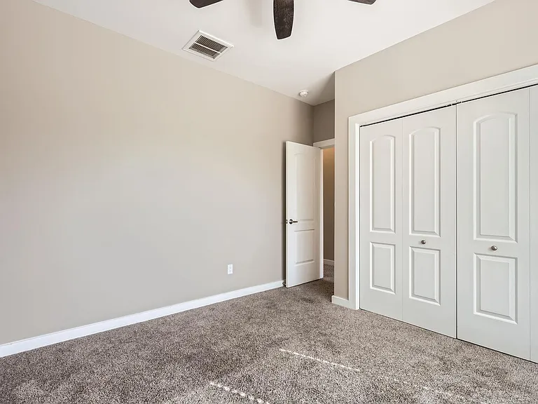 11007 Elm St — Photo 19