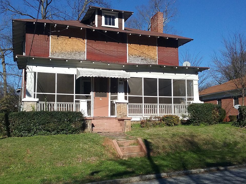 1st image of 969 Parsons St SW