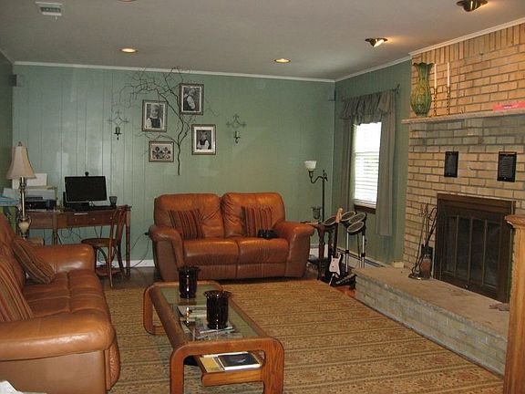 Brick fireplace w/ heatolator