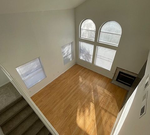 4th image of 1421 Astronomy Cir