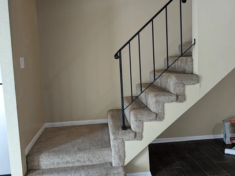 1826 NE Knollbrook Pl — Photo 10