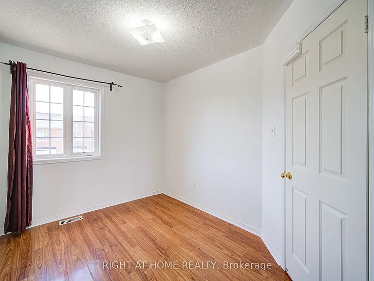 120 Railroad St #9 — Photo 18