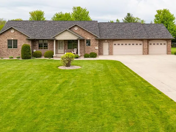 N2383 Meadow Creek Ct, Kaukauna, WI 54130