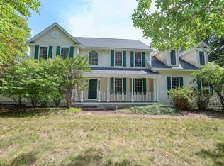 89 Seaverns Bridge Road, Amherst, NH 03031