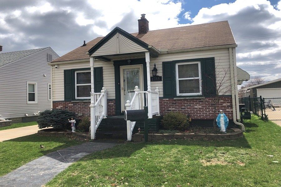 1st image of 1785 Sycamore St