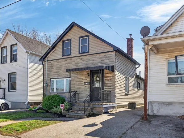 30 Cambridge Ave, Hamilton, ON L8H 1T5