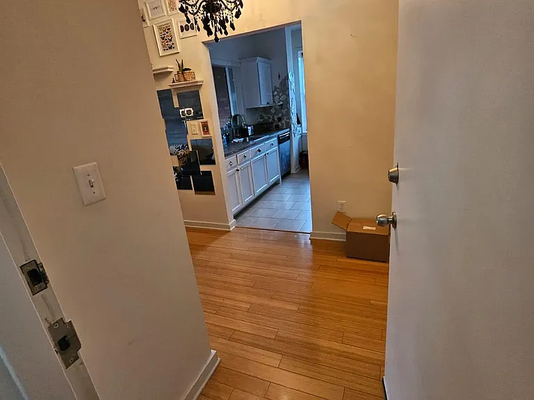 20 Swan St #22A — Photo 1