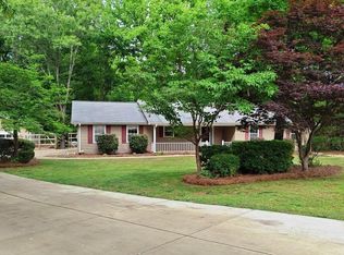 4624 Villager Trl, Flowery Branch, GA 30542