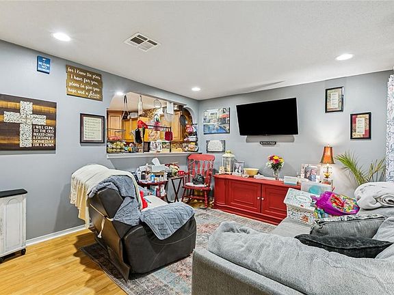 5th image of 4966 Gallier Dr