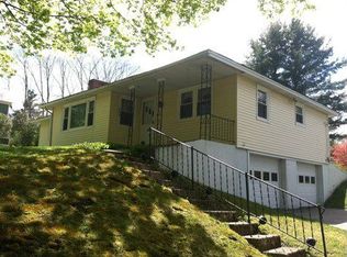 199 Luce Rd, Williamstown, MA 01267