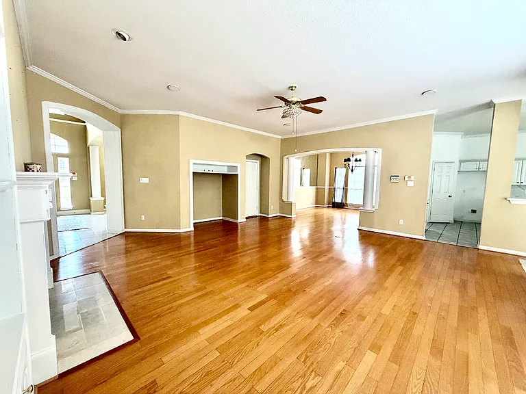 525 Salisbury Dr — Photo 12