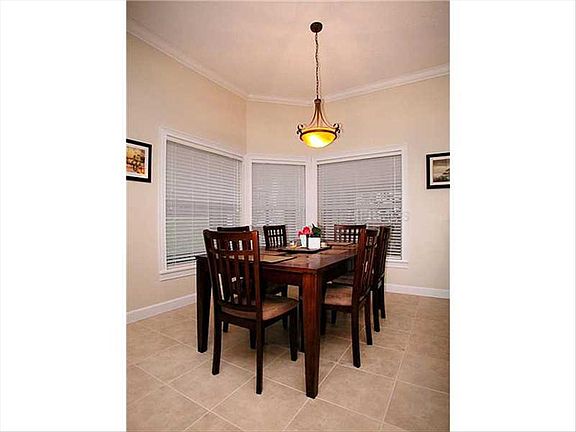 5th image of 3427 Peace Valley Way