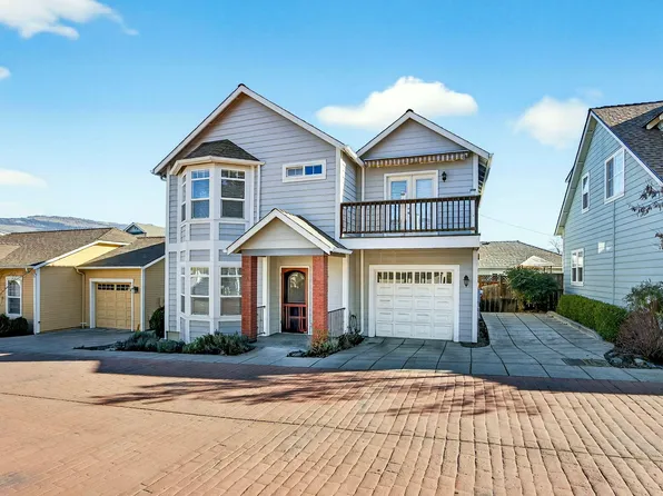 252 9th Street Aly, Ashland, OR 97520