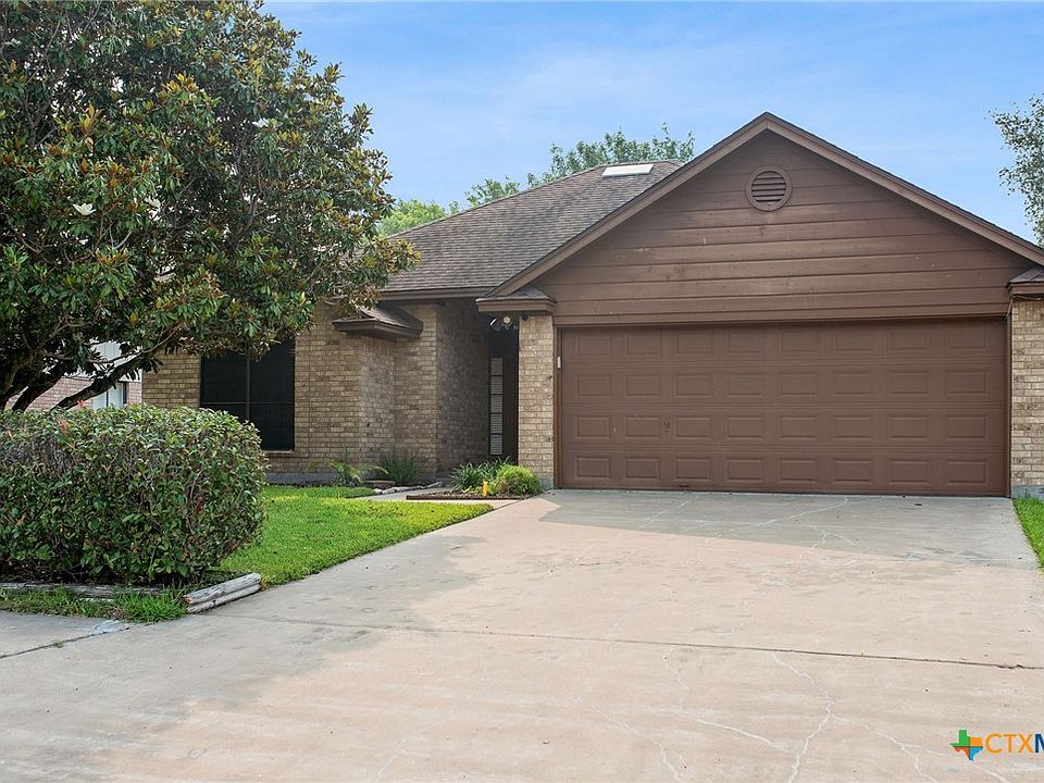 1st image of 104 Pecanwood Pl