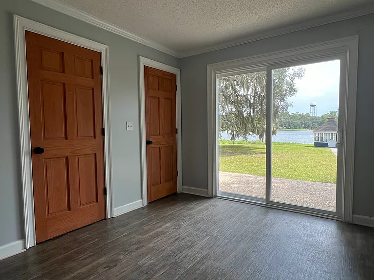 5104 Danieli Dr N — Photo 8