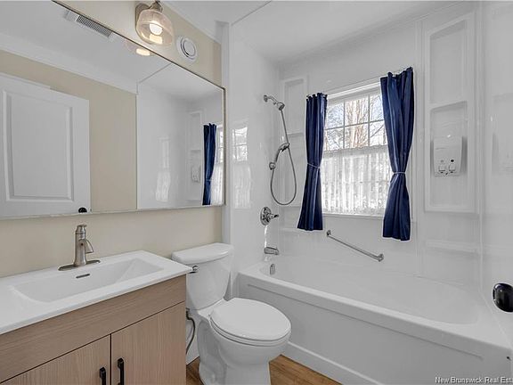 4th image of 327 Robertson Rd