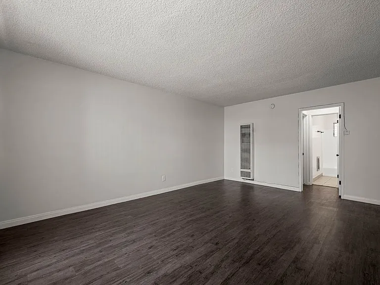 3862 S Potomac Ave — Photo 28
