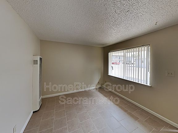 4th image of 3121 Eastern Ave APT 14