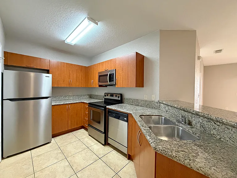 132 SW Peacock Blvd #17-206 — Photo 8