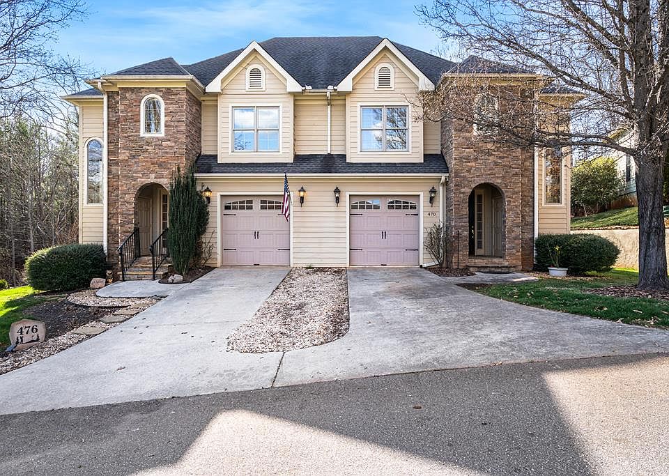 1st image of 476 Licklog Rdg #32