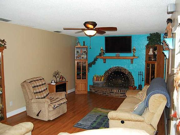 3rd image of 1150 N 12th St