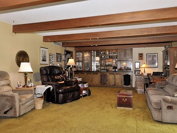3rd image of 15259 SW Goldenrod Ln