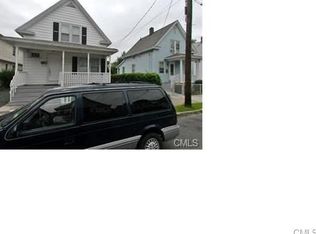 157 Pixlee Pl, Bridgeport, CT 06610