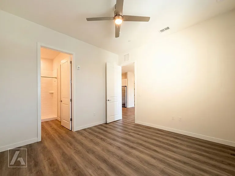 Experience Modern Luxury at Smith & Main: Premier Living in Downtown Winter Garden — Photo 47