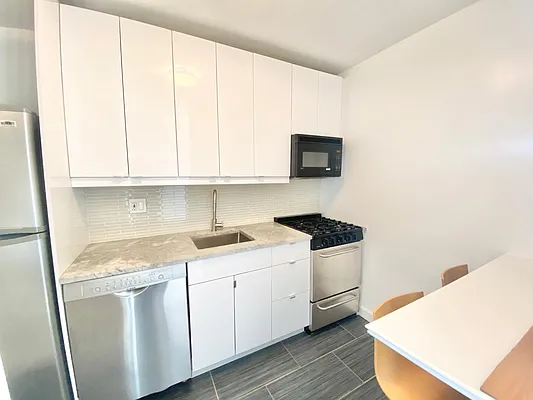 Rented by Keller Williams NYC | media 42