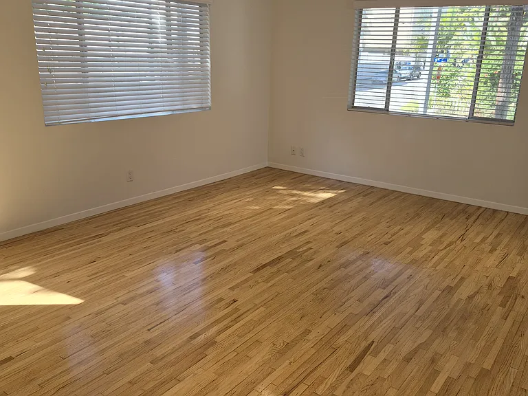 511 Strand St #A — Photo 10