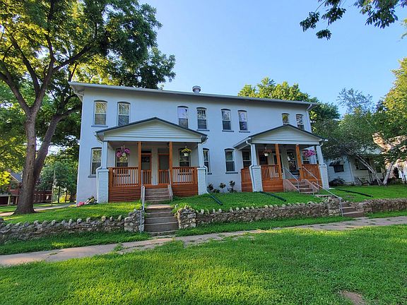 2nd image of 222 Linn St