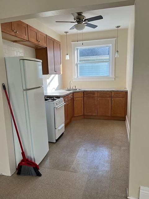 1st image of 11 Dorr St Floor 2