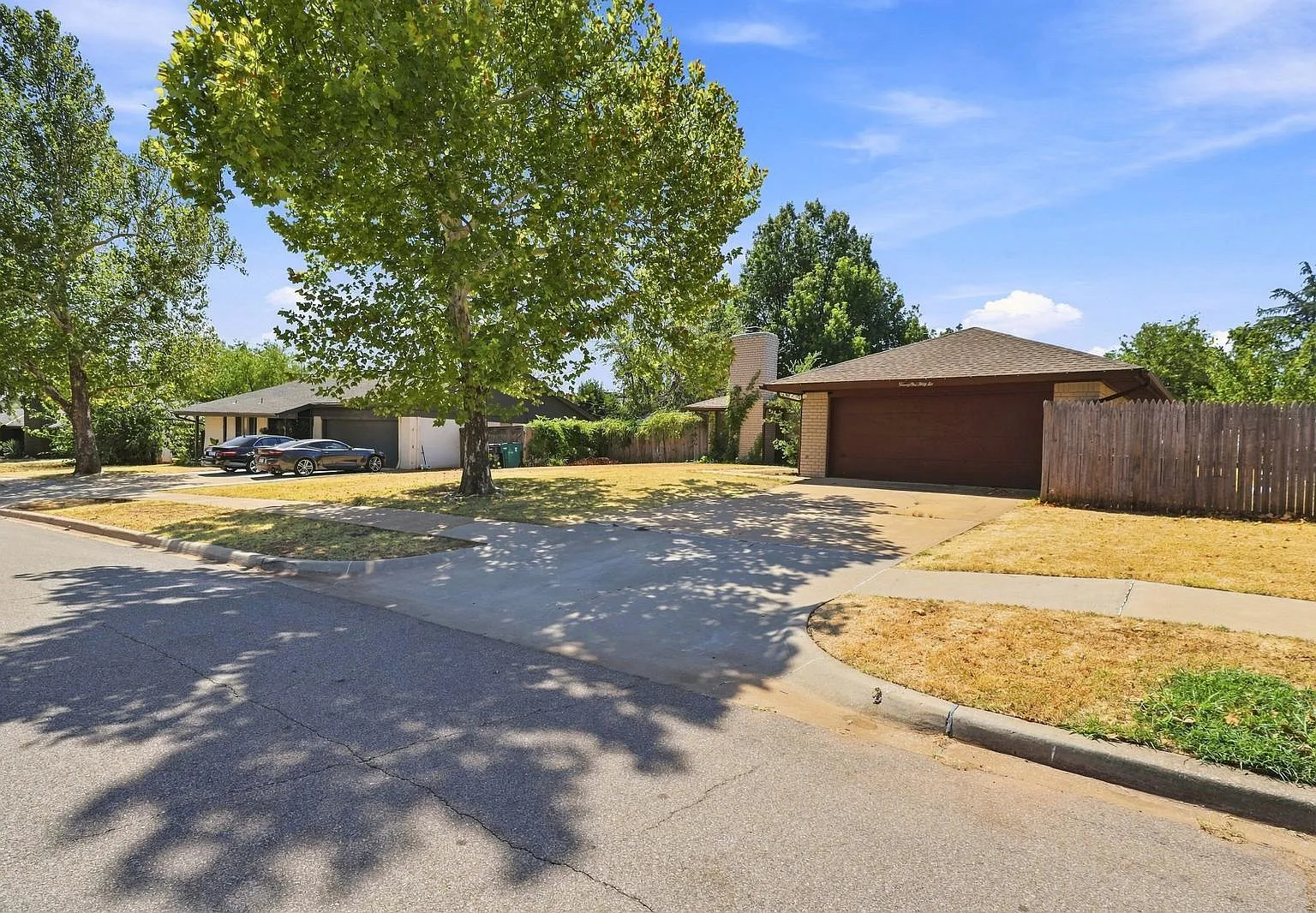 3 bed, 1353 sqft, $1,750 — Photo 3