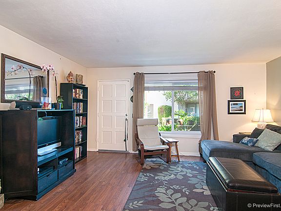 2nd image of 8131 Calle Fanita
