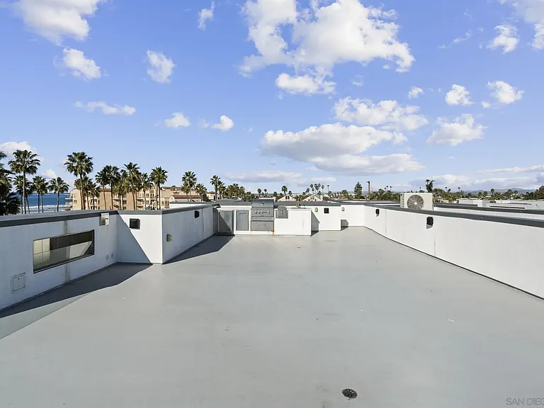 325 Citrus Ave #2 — Photo 9