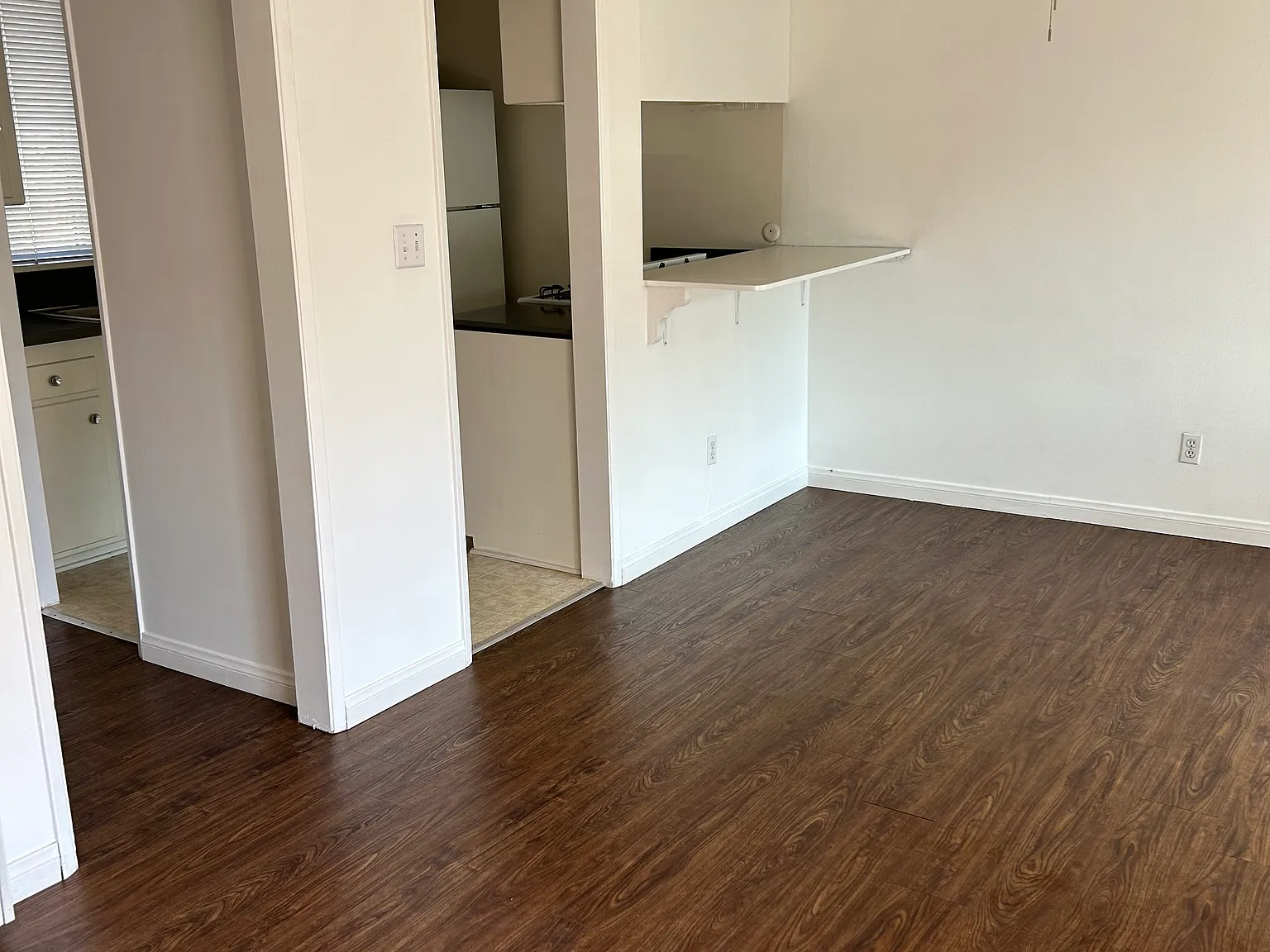 13444 Burbank Blvd — Photo 4
