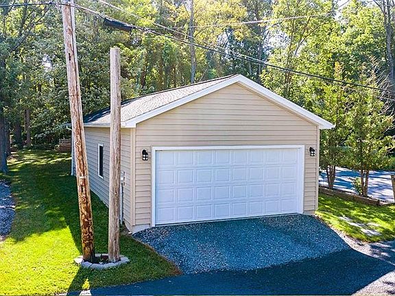 3rd image of 3542 Sandy Beach Dr