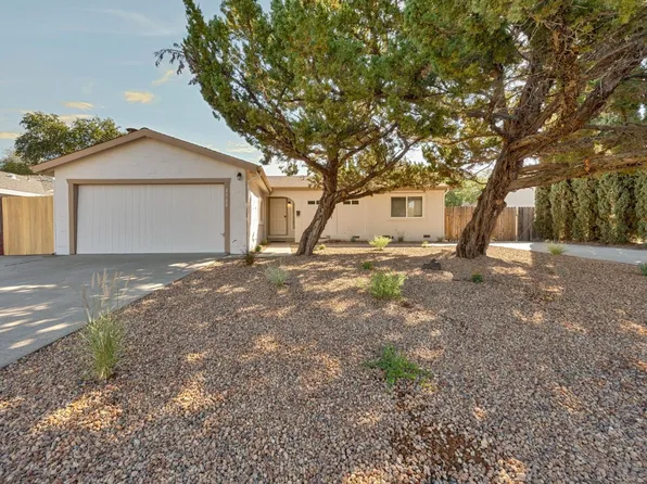 2520 Casa Del Oro Way, Rocklin, CA 95677