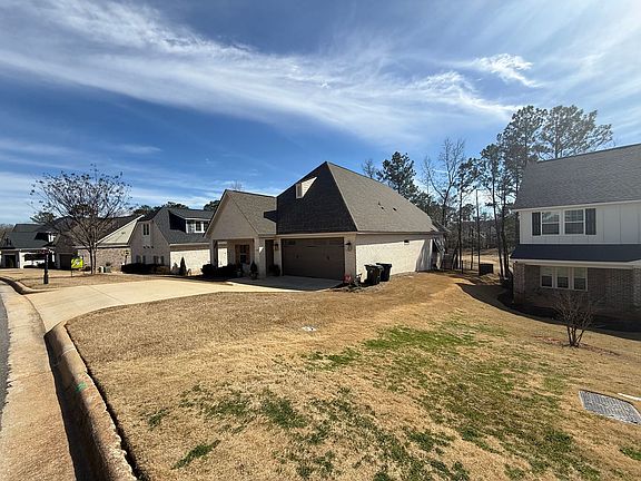 3rd image of 1149 Still Hunt Ln