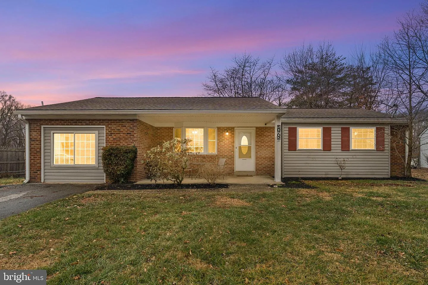 10702 Westwood Ln photo 1