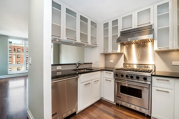 Rented by Compass | media 8