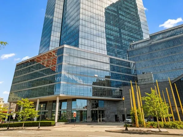 5 Renaissance Square #PH 3E, White Plains, NY 10601