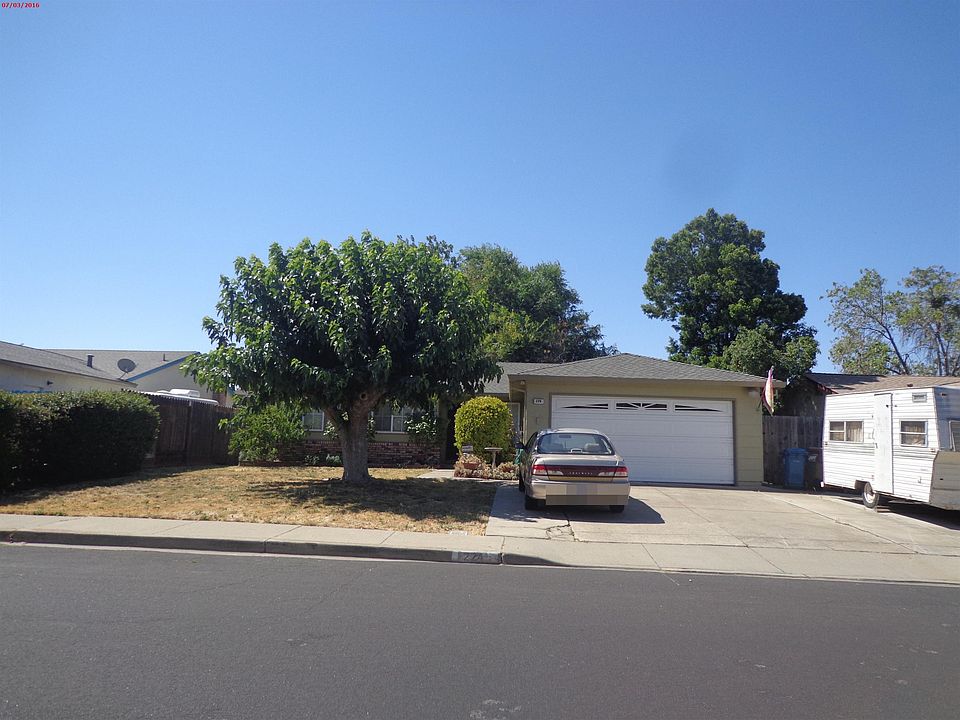 1st image of 224 Brookside Dr