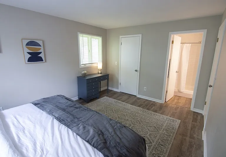 6125 Broadview Rd — Photo 23