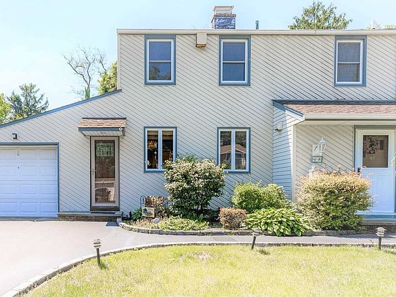 3rd image of 48 Peachtree Ln