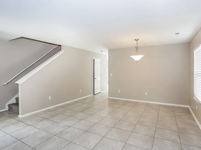 4024 Larkhaven Village Dr — Photo 5